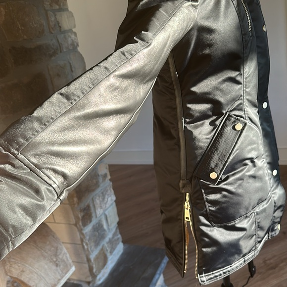 XS Nicole Benisti Chelsea Fur-Lined Hooded Down Jacket (too smalll -reposhed) - Picture 11 of 16